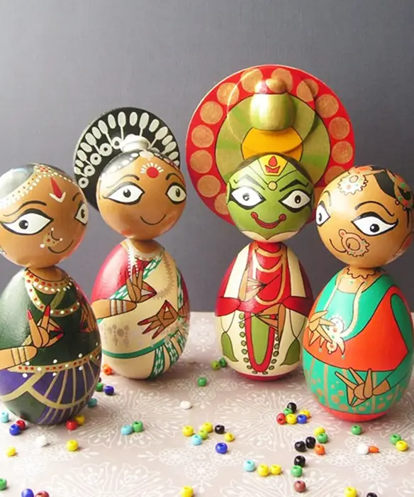 Lacquered dolls