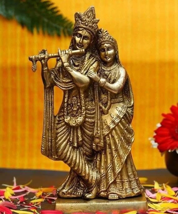Metallic idol